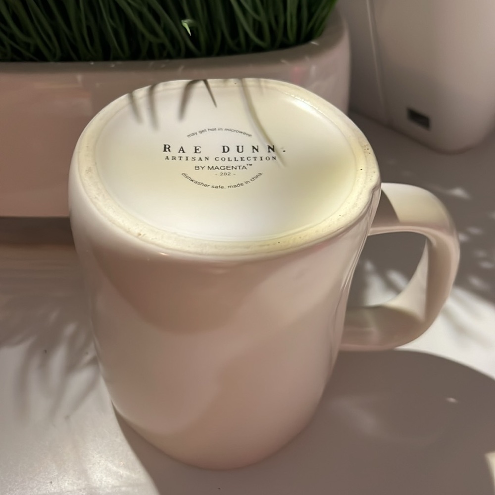 Rae Dunn Christmas Mug - Picture 4 of 4